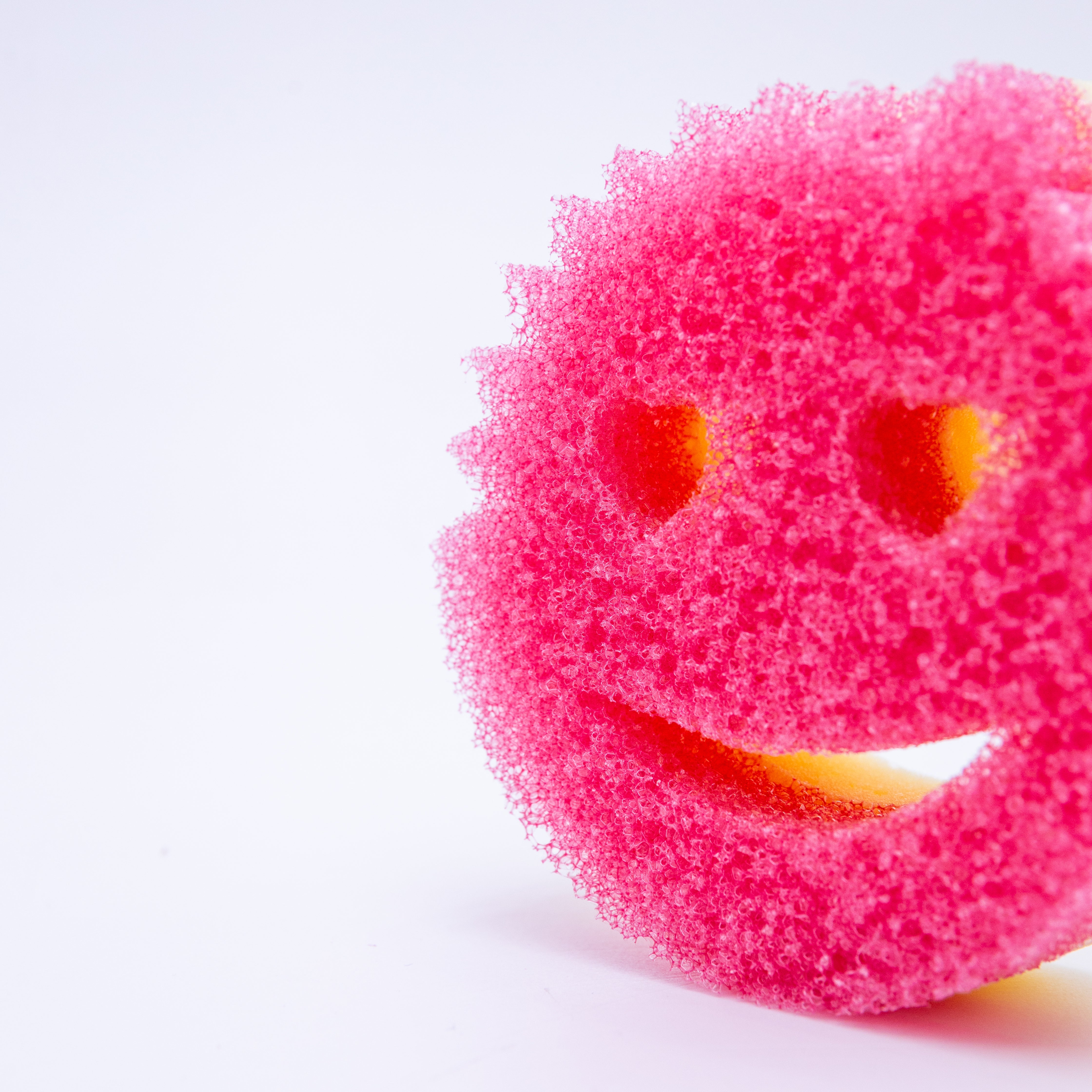 Scrub Mommy Heart Shapes houbička 1 ks růžová srdce