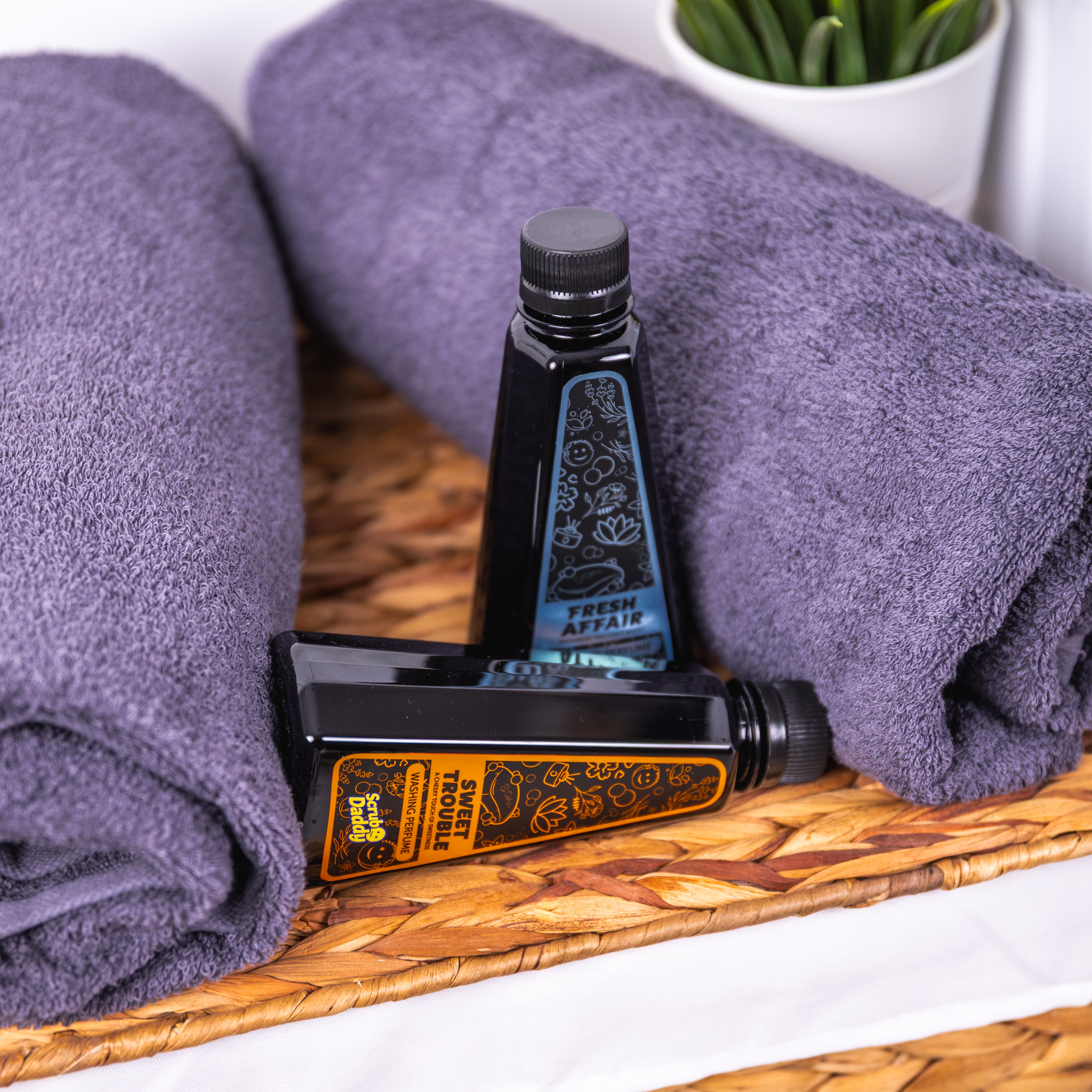 Scrub Mommy Dual Desire parfém na praní 2x250 ml