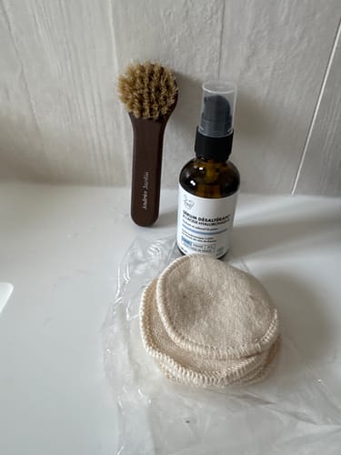 Andrée Jardin kartáček na obličej dřevěný exfoliační jasan